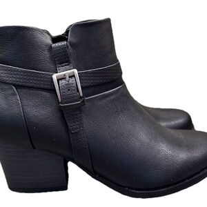 Baretraps Women's Black Ankle Boots Size 6.5